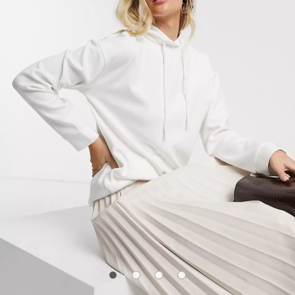 White hoodie